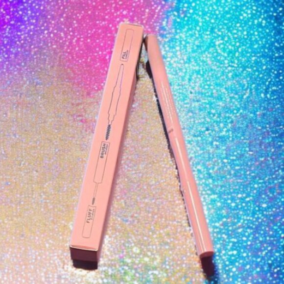 ❣️2/$36 NIB Glamnetic 3-in-1 Brow It All Brow Pencil & Gel Wand Taupe $34.99 - Picture 8 of 9